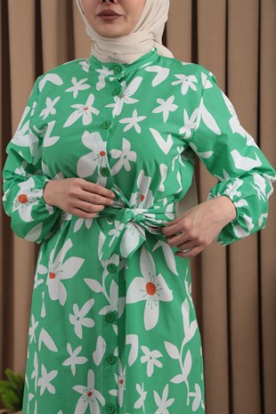 Kadın Yeşil Çicek Desenli Düğmeli Kuşaklı Elbise